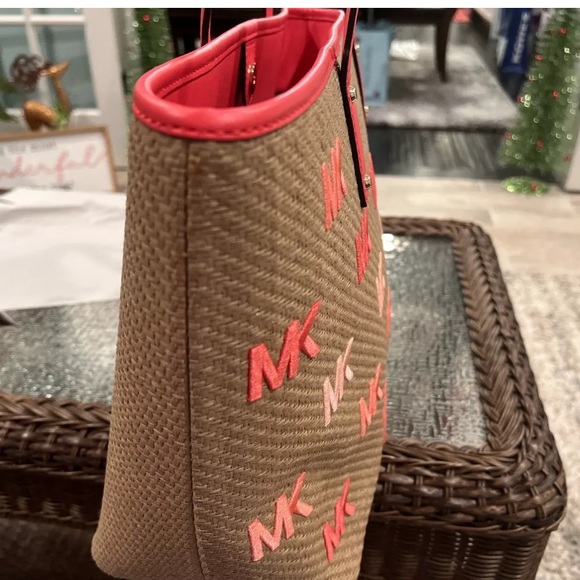 Michael Kors Carter Bag Large Tote in Dahlia Orange and Brown $258 - Picture 7 of 10